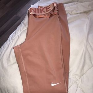 Nike leggings